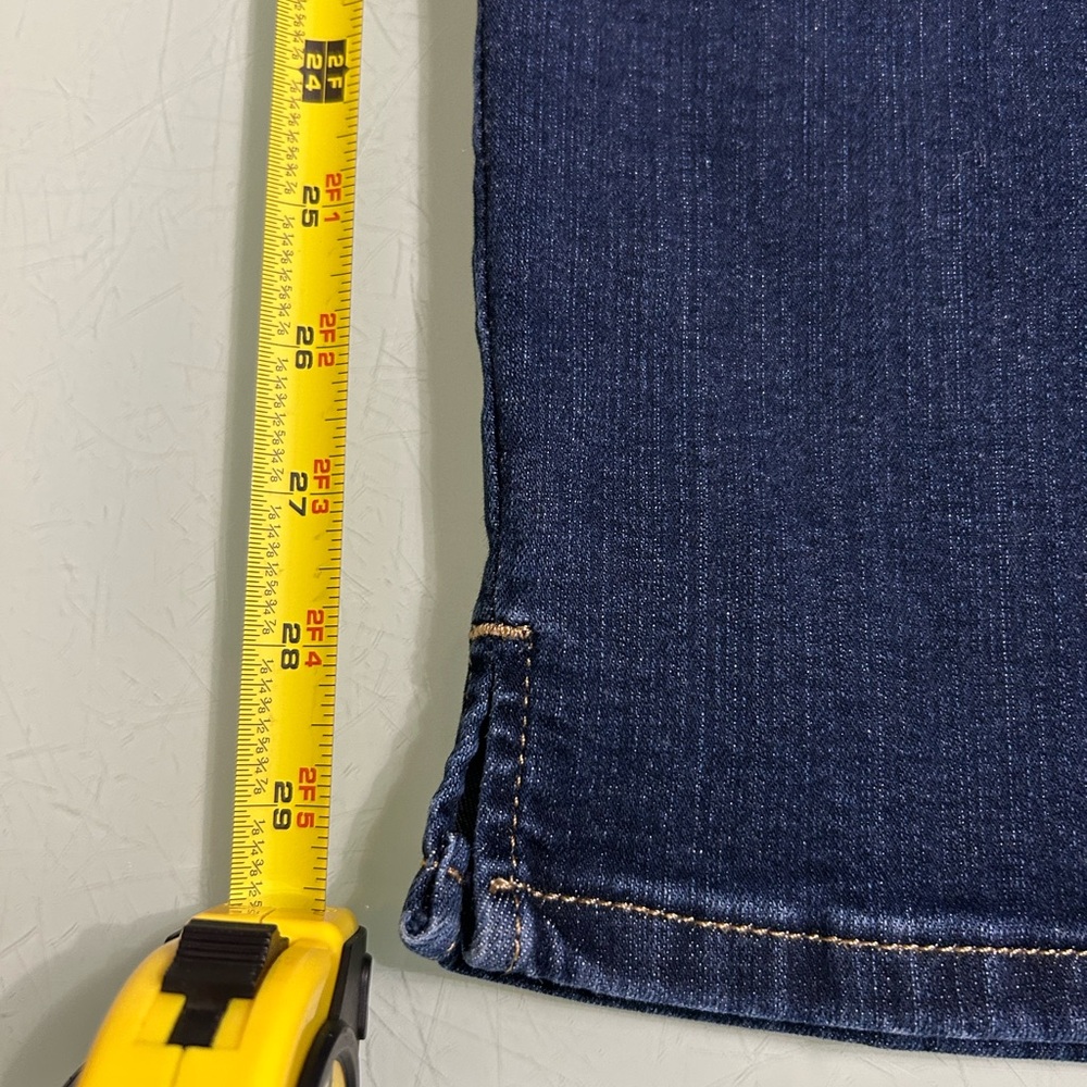 Liz Claiborne Sara Crop Mid-Rise jeans size 6 - Picture 3 of 13
